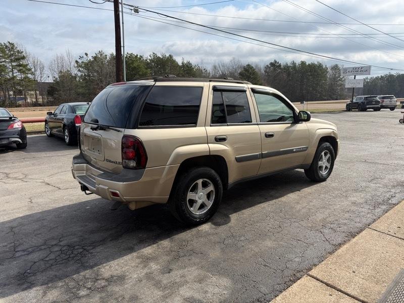 Chevrolet TrailBlazer LS 2WD 2004