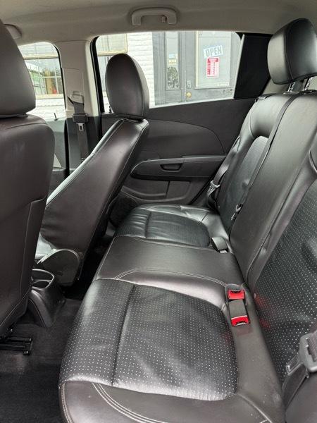 Chevrolet Sonic LTZ Auto 5-Door 2015