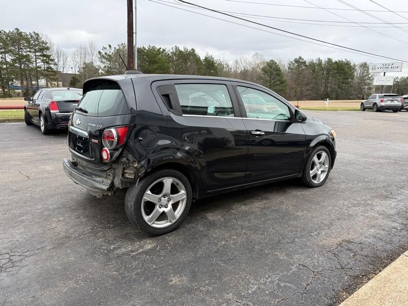 Chevrolet Sonic LTZ Auto 5-Door 2015