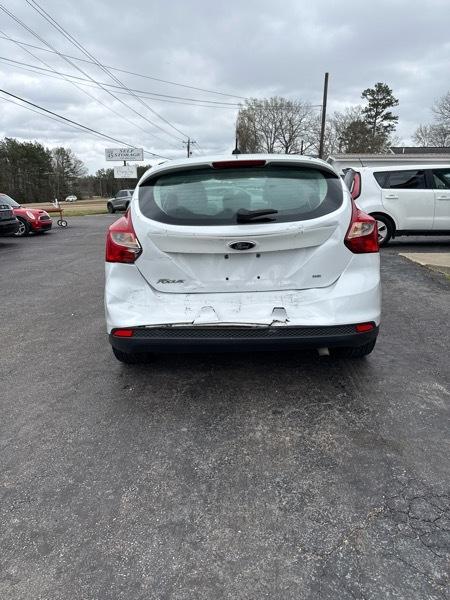 Ford Focus SE Hatch 2014