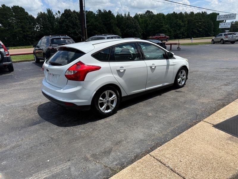 Ford Focus SE Hatch 2014