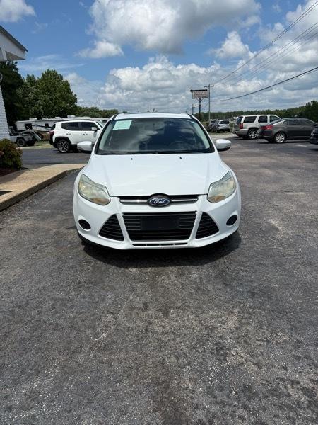 Ford Focus SE Hatch 2014