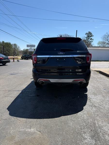 Ford Explorer XLT 4WD 2017