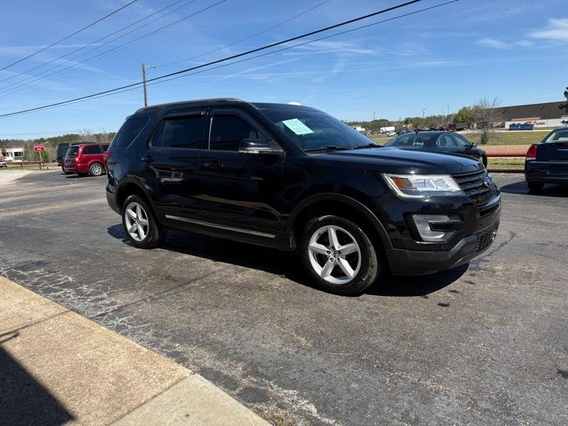 Ford Explorer XLT 4WD 2017
