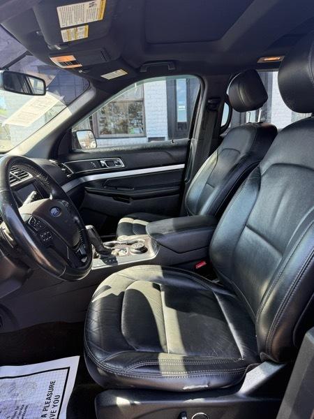 Ford Explorer XLT 4WD 2017