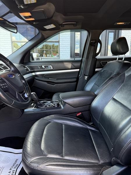Ford Explorer XLT 4WD 2017