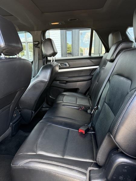 Ford Explorer XLT 4WD 2017
