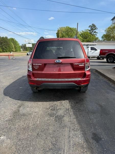 Subaru Forester 2.5X Premium 2010