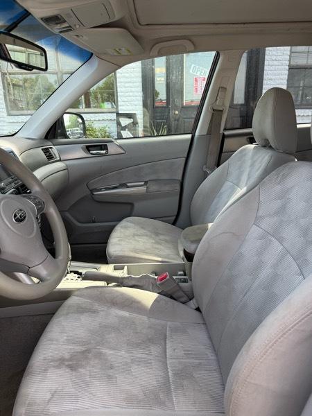 Subaru Forester 2.5X Premium 2010