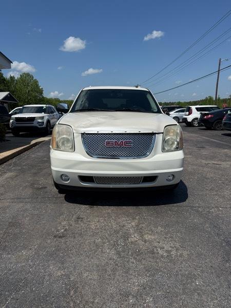 GMC Yukon Denali 2WD 2009