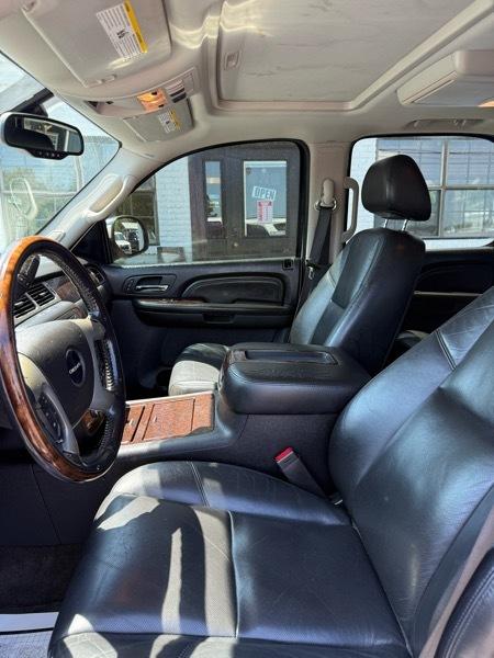 GMC Yukon Denali 2WD 2009