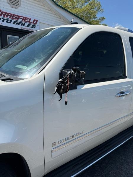 GMC Yukon Denali 2WD 2009