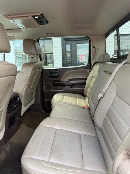 GMC Sierra 1500 Denali Crew Cab Short Box 4WD 2015