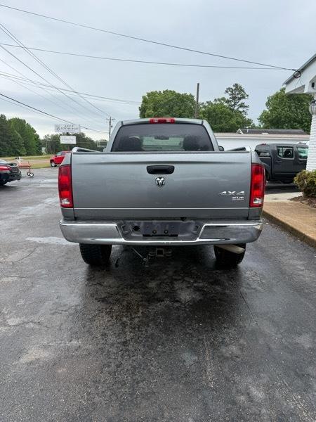 Dodge Ram 1500 ST 4WD 2005
