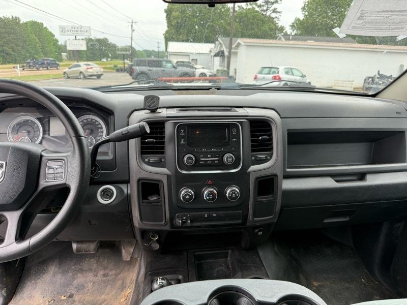 RAM 2500 Tradesman Crew Cab SWB 4WD 2015