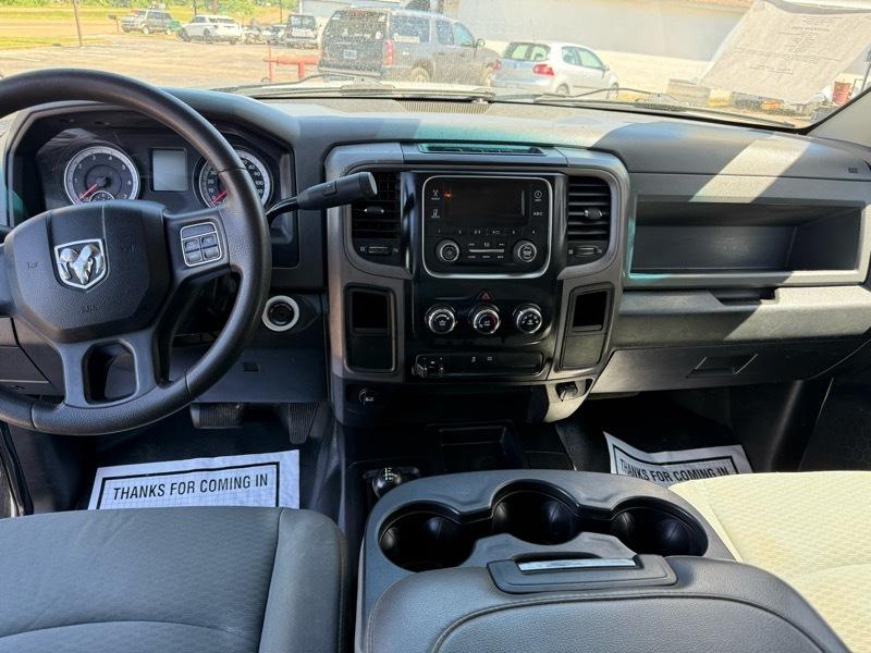RAM 2500 Tradesman Crew Cab SWB 4WD 2015
