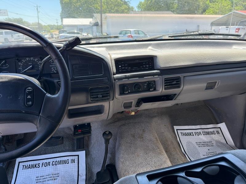 Ford F-250 XL SuperCab Long Bed 4WD 1996