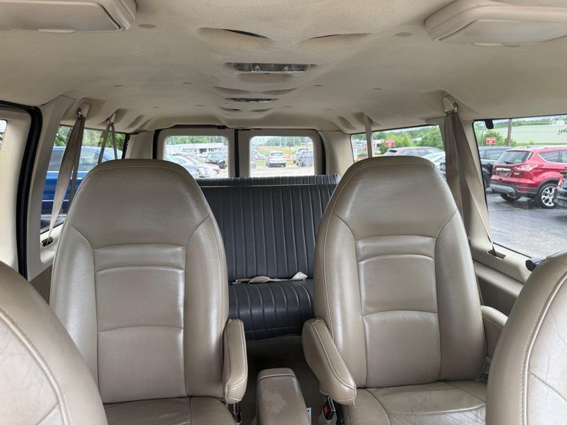 Ford Econoline E-150 XL 2003