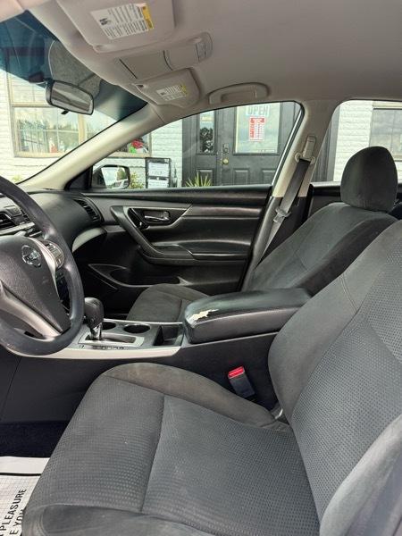 Nissan Altima 2.5 SV 2015