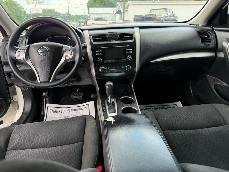 Nissan Altima 2.5 SV 2015