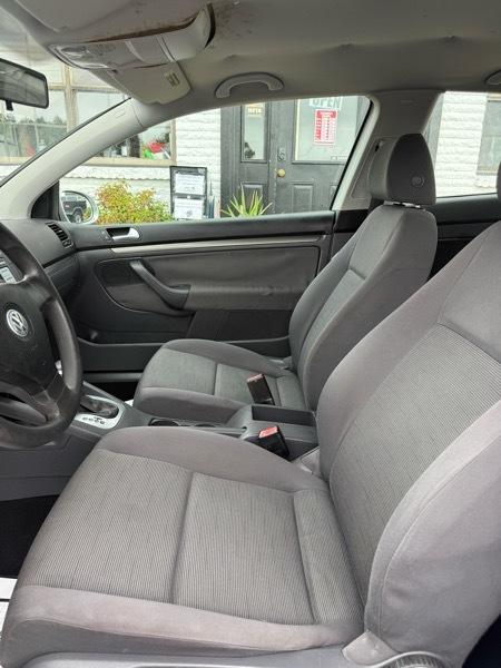 Volkswagen Rabbit 2-Door 2007