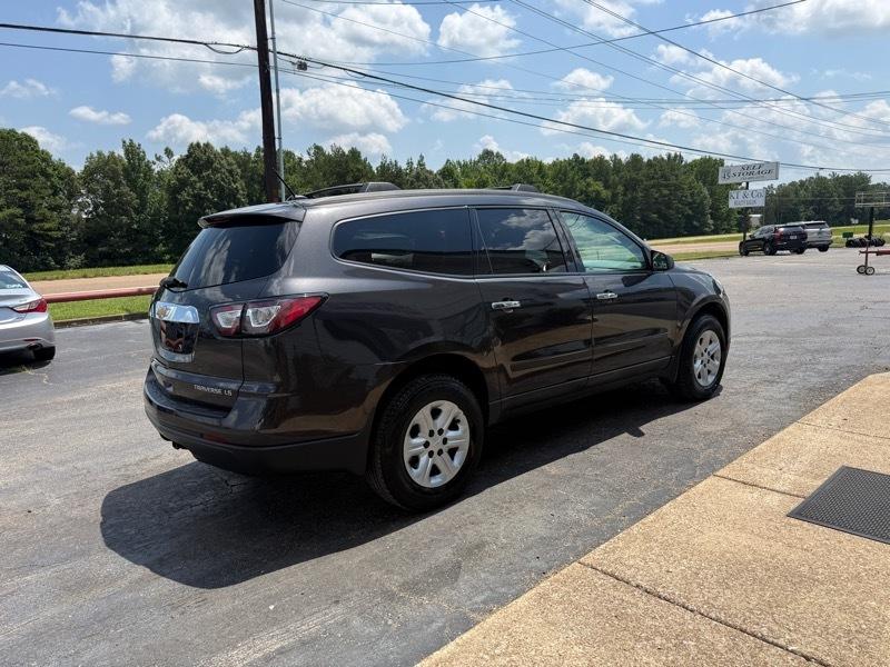 Chevrolet Traverse LS FWD w/PDC 2014