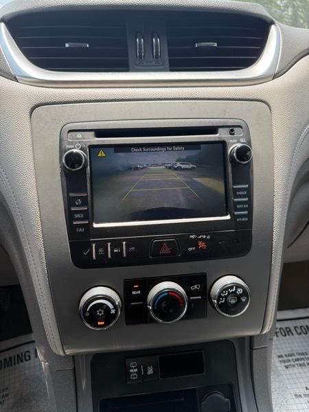 Chevrolet Traverse LS FWD w/PDC 2014