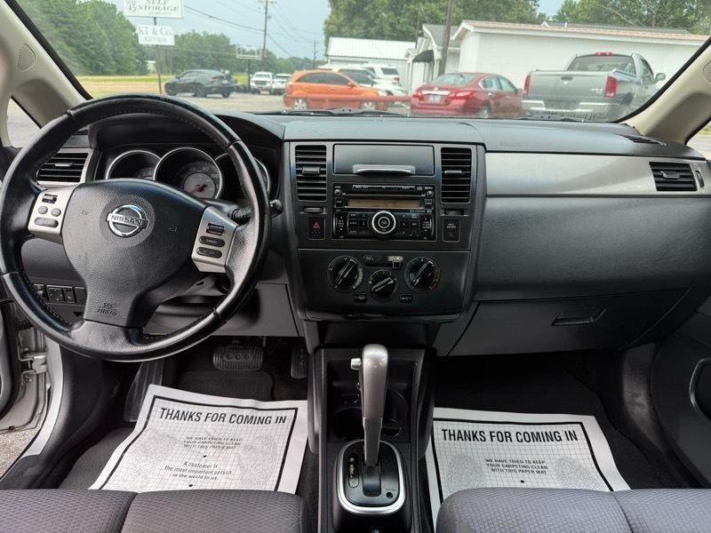 Nissan Versa 1.8 S 2007