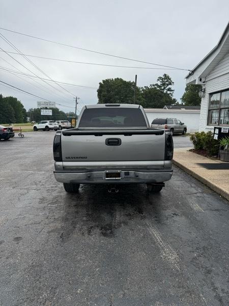 Chevrolet Silverado 1500 LT3 Crew Cab 2WD 2006