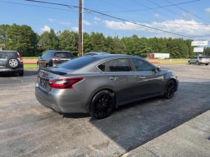 Nissan Altima 2.5 SV 2018