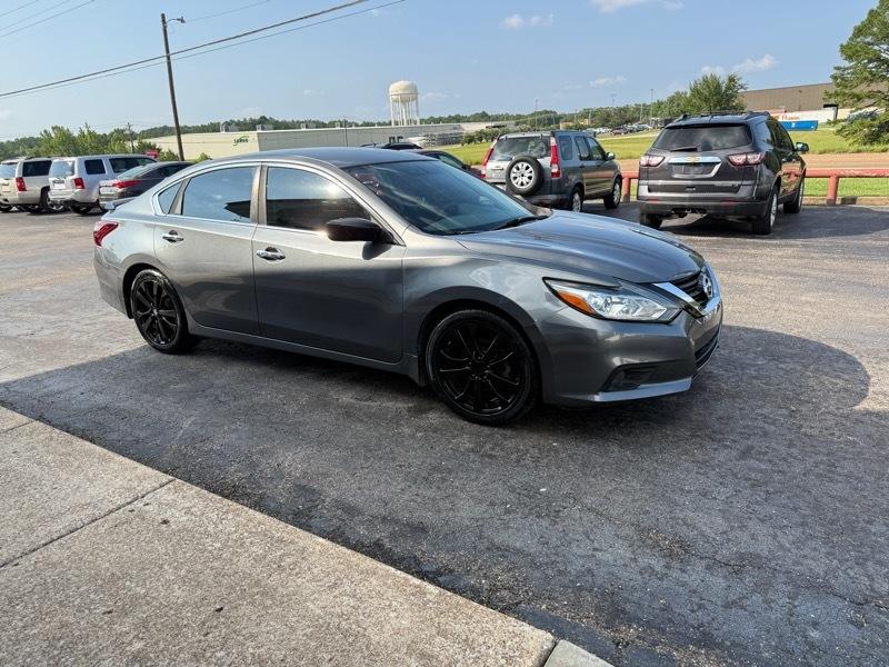 Nissan Altima 2.5 SV 2018