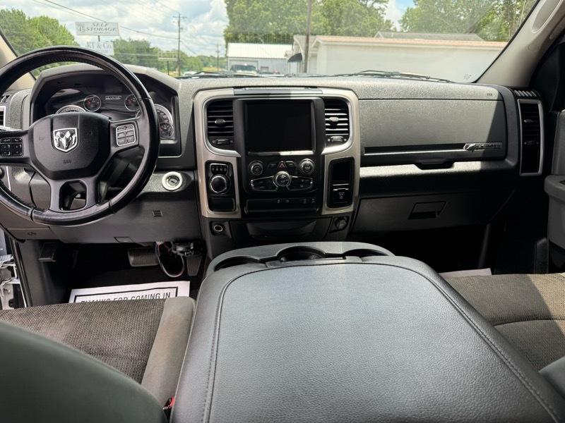 RAM 1500 SLT Crew Cab LWB 2WD 2017