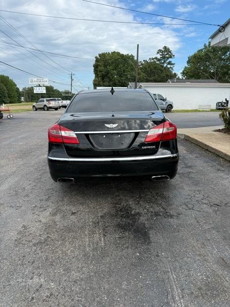 Hyundai Genesis 3.8L 2012