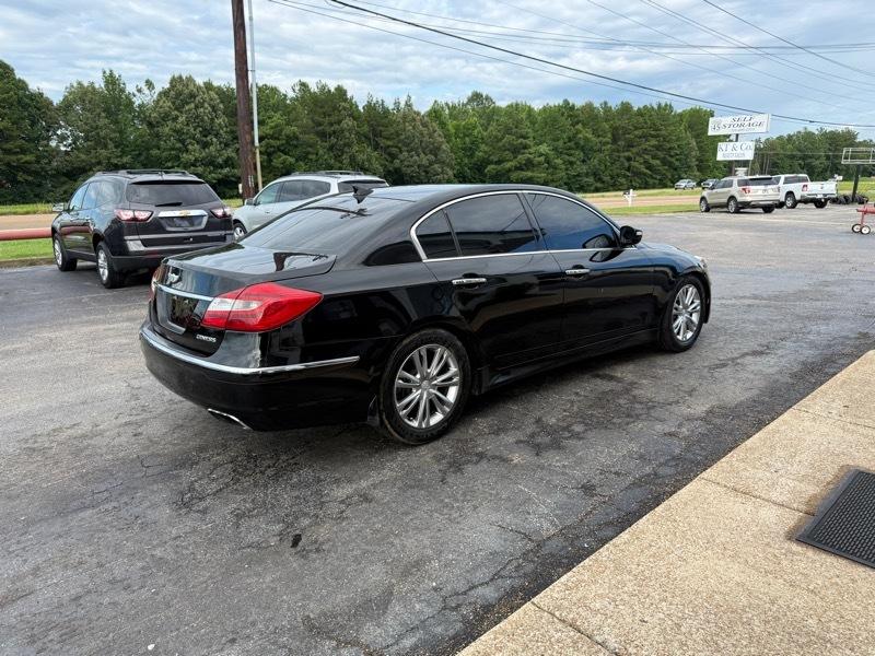 Hyundai Genesis 3.8L 2012