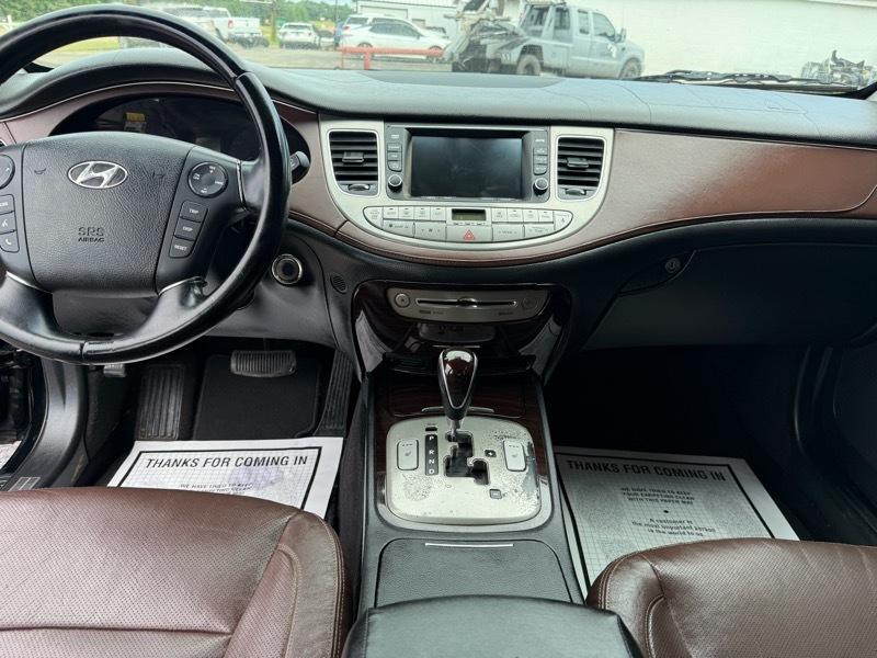 Hyundai Genesis 3.8L 2012