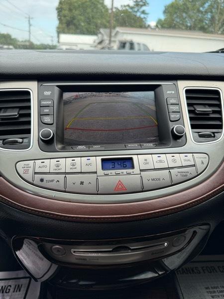 Hyundai Genesis 3.8L 2012