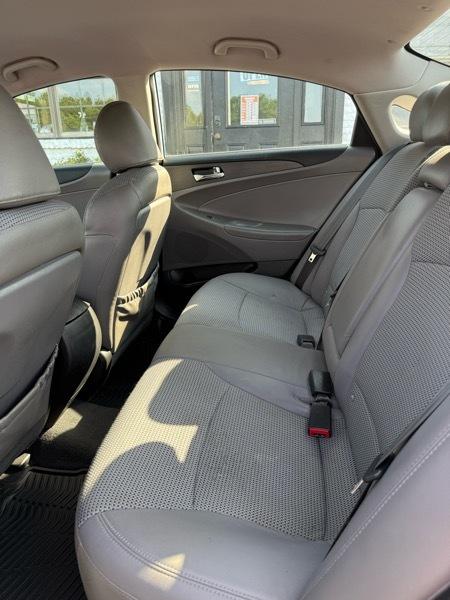 Hyundai Sonata Limited Auto 2011