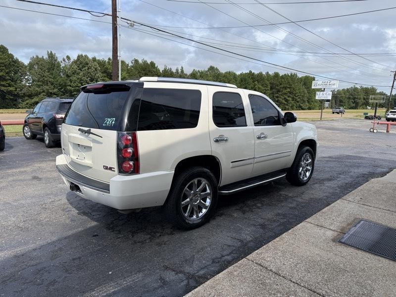 GMC Yukon Denali 2WD 2009