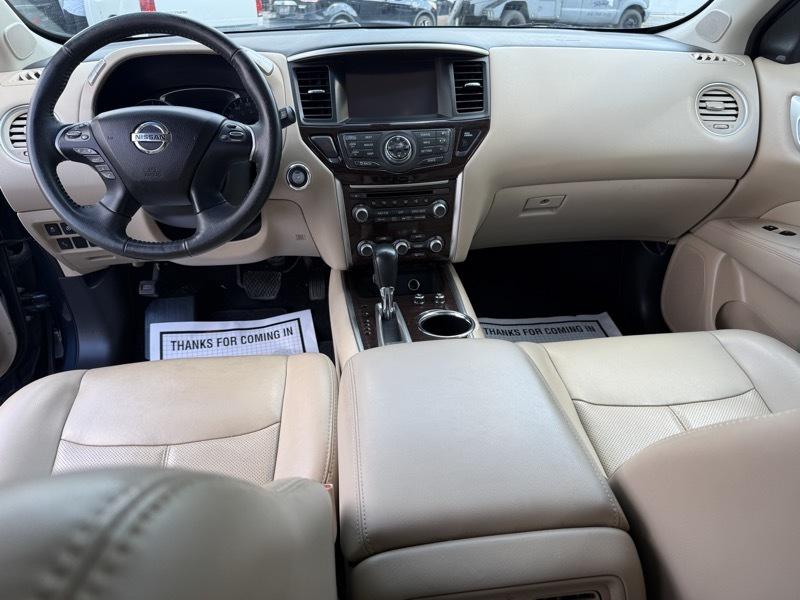 Nissan Pathfinder Platinum 4WD 2016