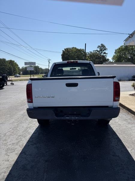 Dodge Ram 1500 ST 2WD 2004