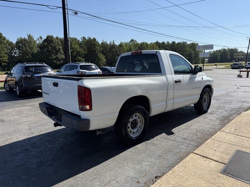 Dodge Ram 1500 ST 2WD 2004