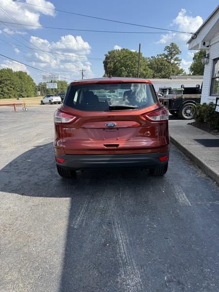 Ford Escape S FWD 2014