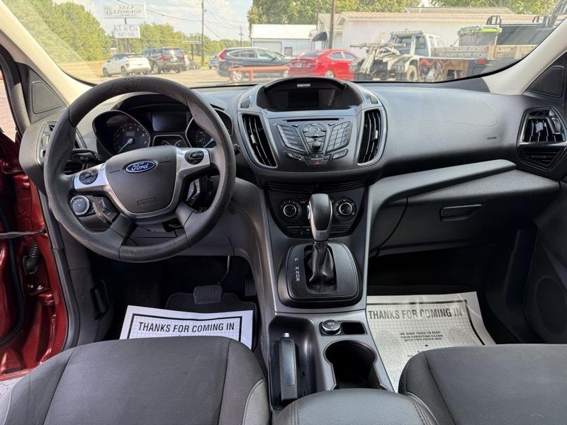 Ford Escape S FWD 2014