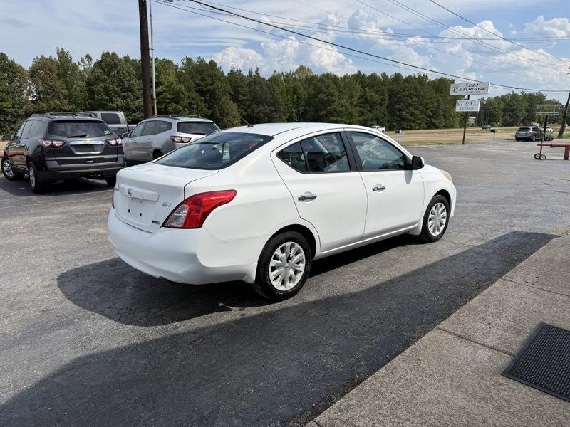 Nissan Versa 1.6 S Sedan 2012