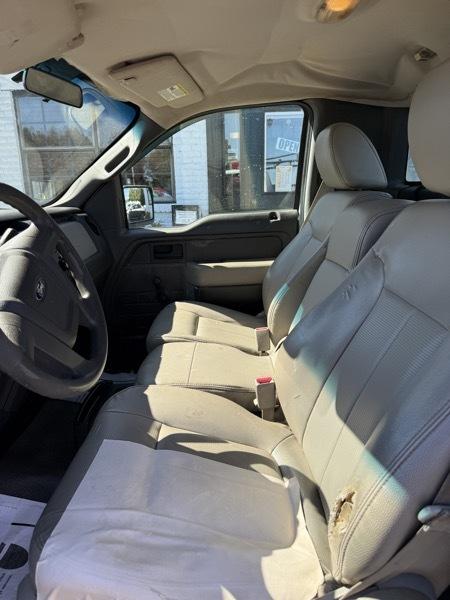 Ford F-150 XL 8-ft. Bed 4WD 2009