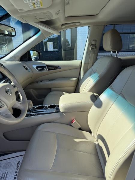 Nissan Pathfinder SL 2WD 2014