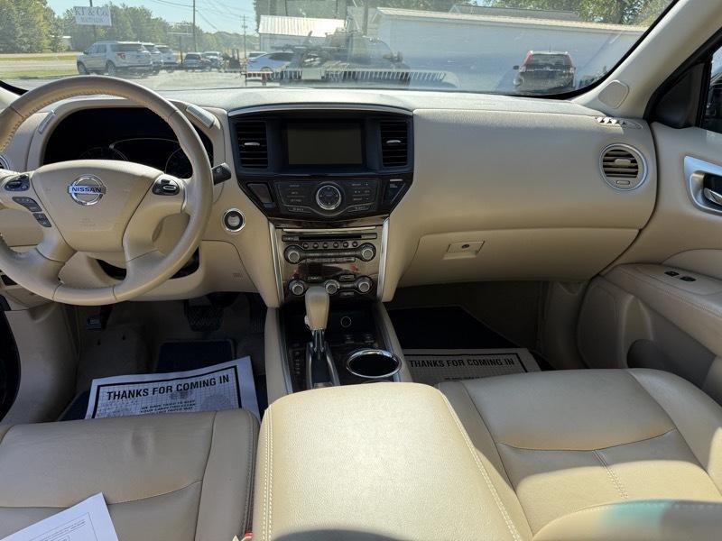 Nissan Pathfinder SL 2WD 2014