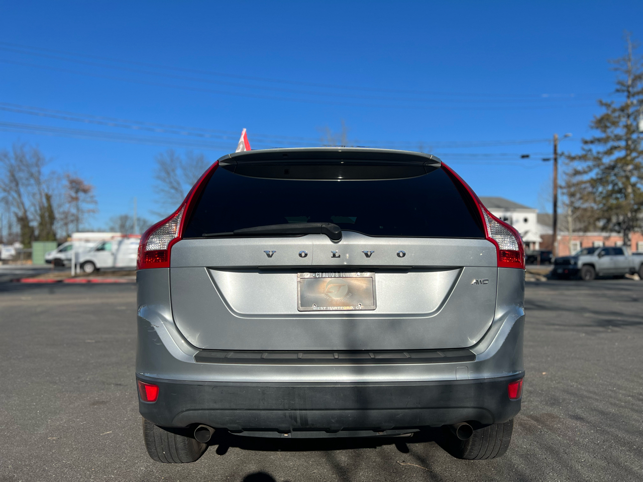 Volvo XC60 AWD 4dr 3.2L 2011