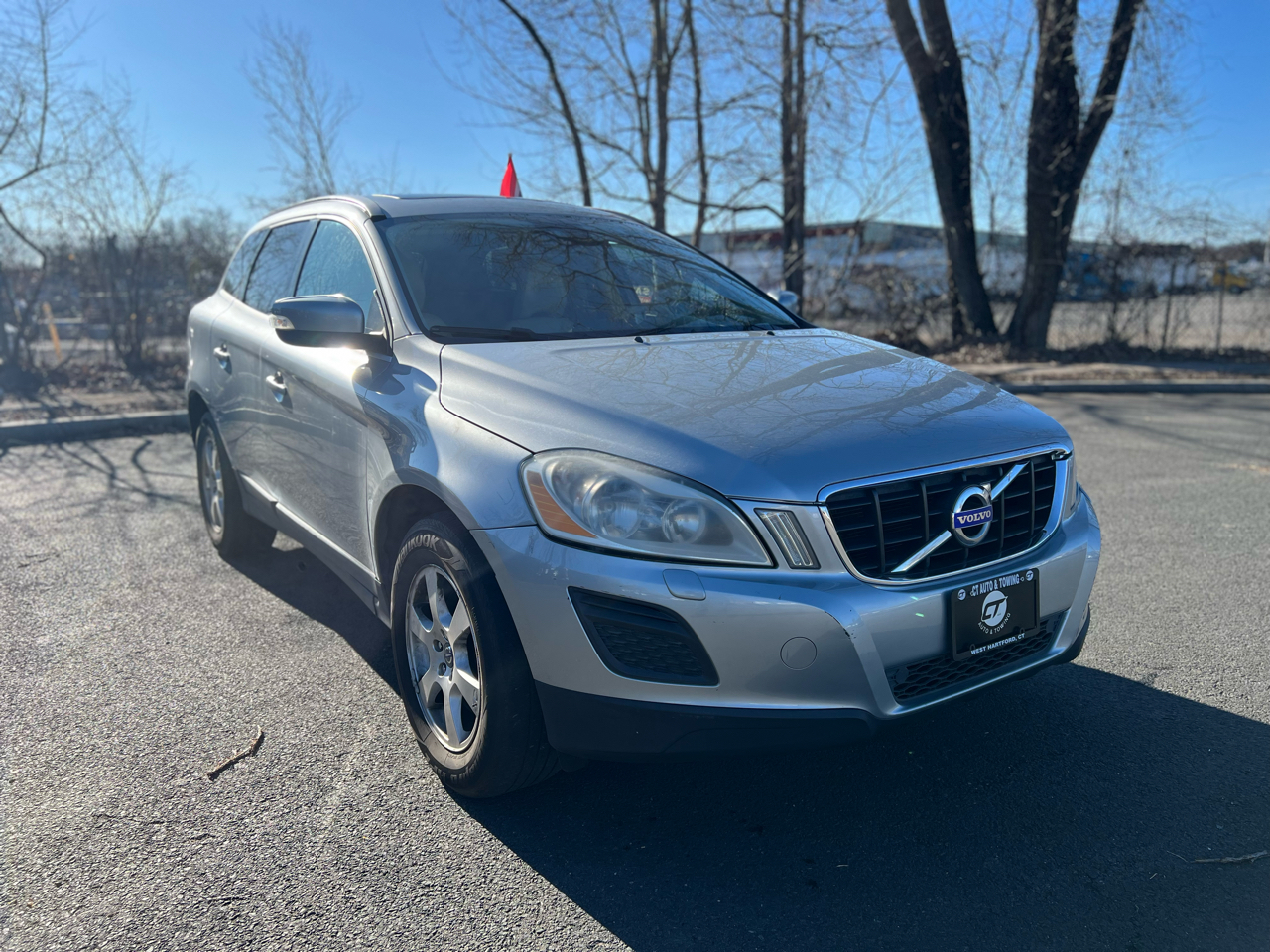 Volvo XC60 AWD 4dr 3.2L 2011