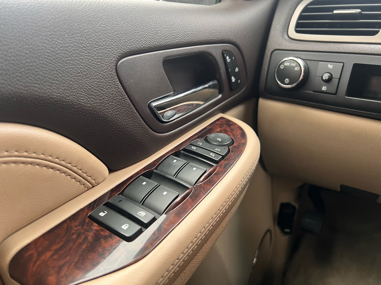 GMC Yukon Denali AWD 4dr 2008 GMC Yukon Denali AWD 4dr 2008